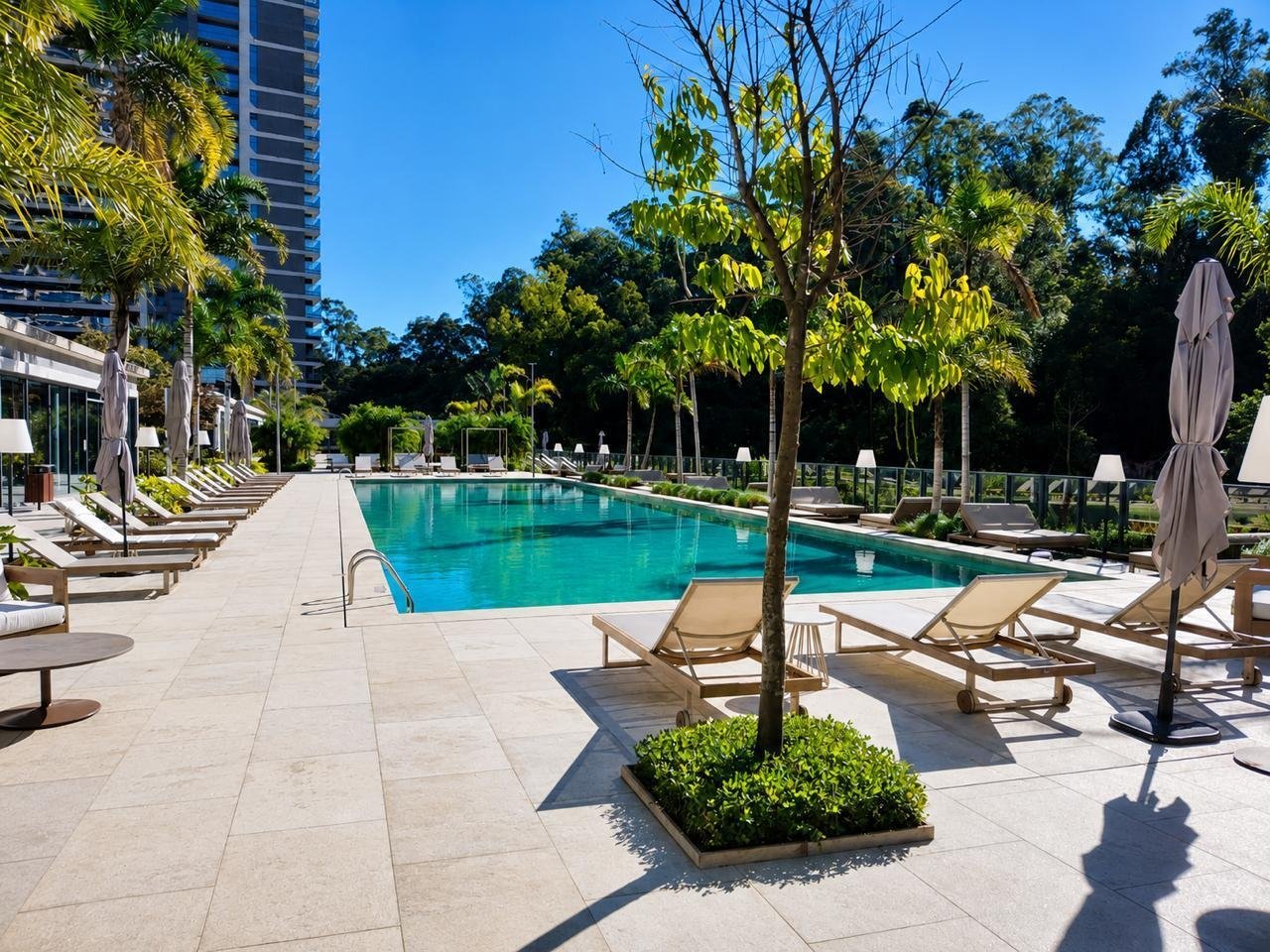 Piscina e paisagismo do Parque Global